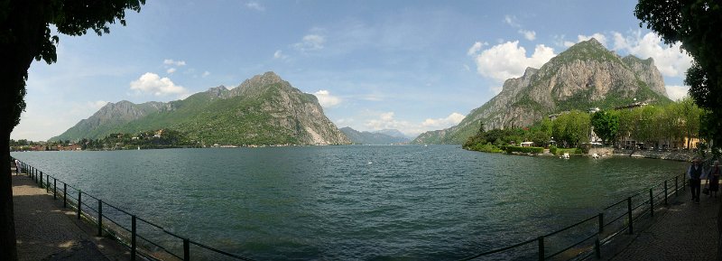 (153) The SE arm of Lake Como from Lecco.jpg